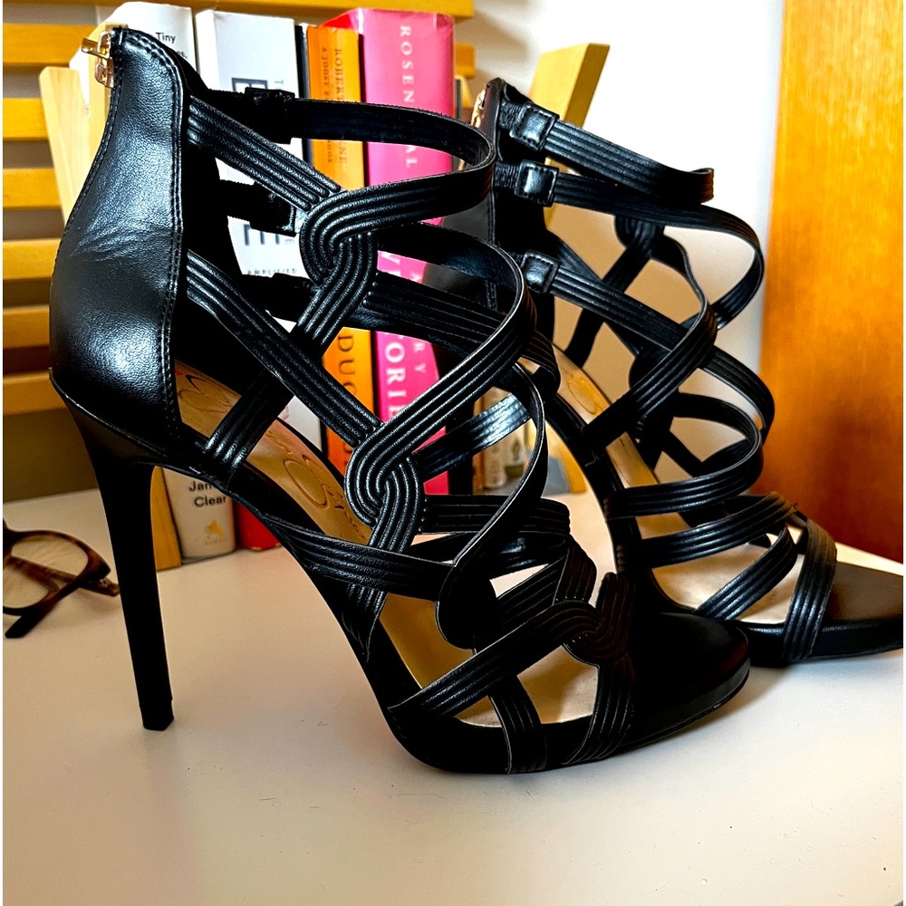 Jessica Simpson Black Strappy Sandals 7